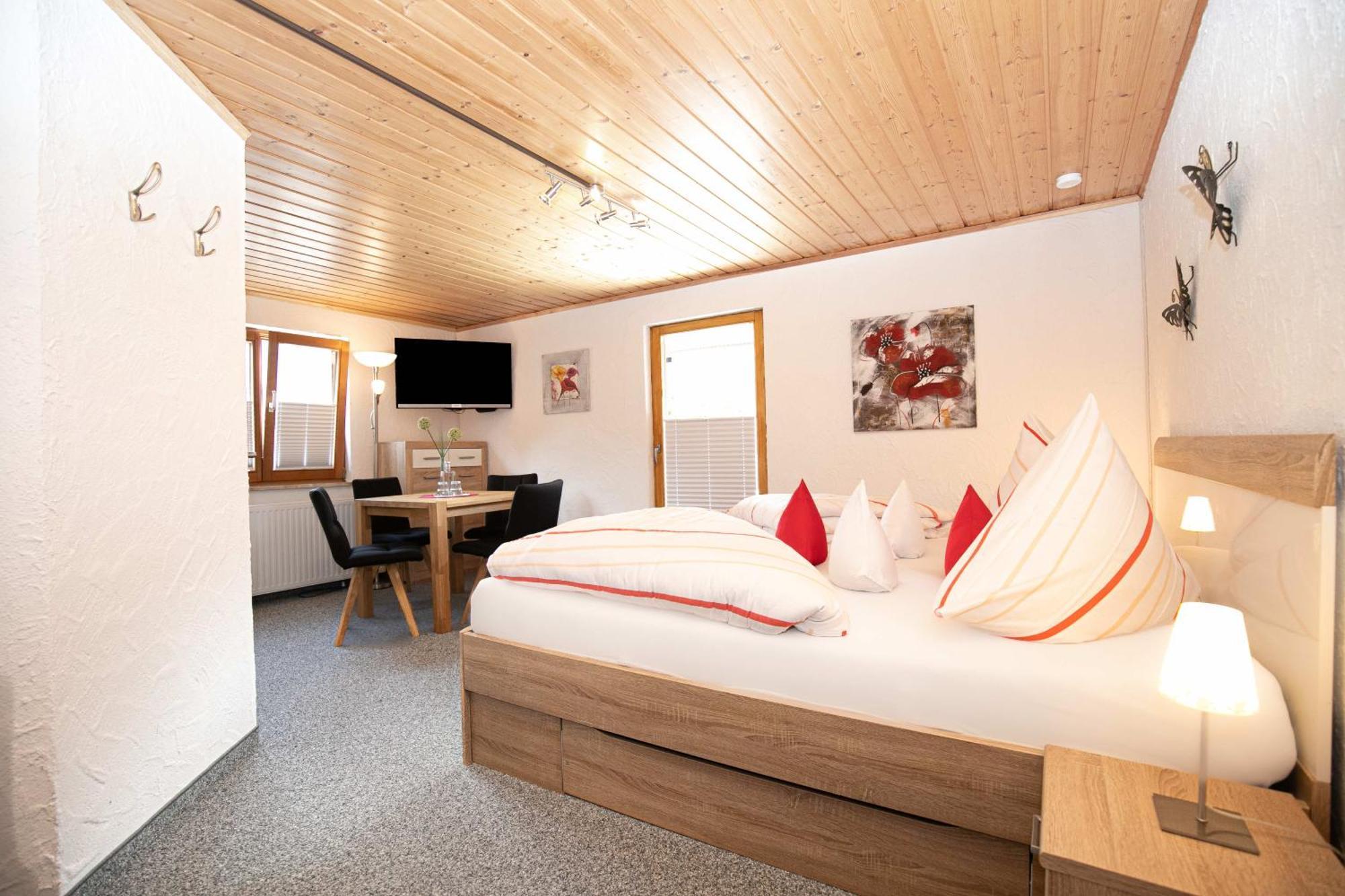 Hotel Restaurant Amadeus - Inclusive Skipass Und Vieles Mehr Bad Hindelang Εξωτερικό φωτογραφία