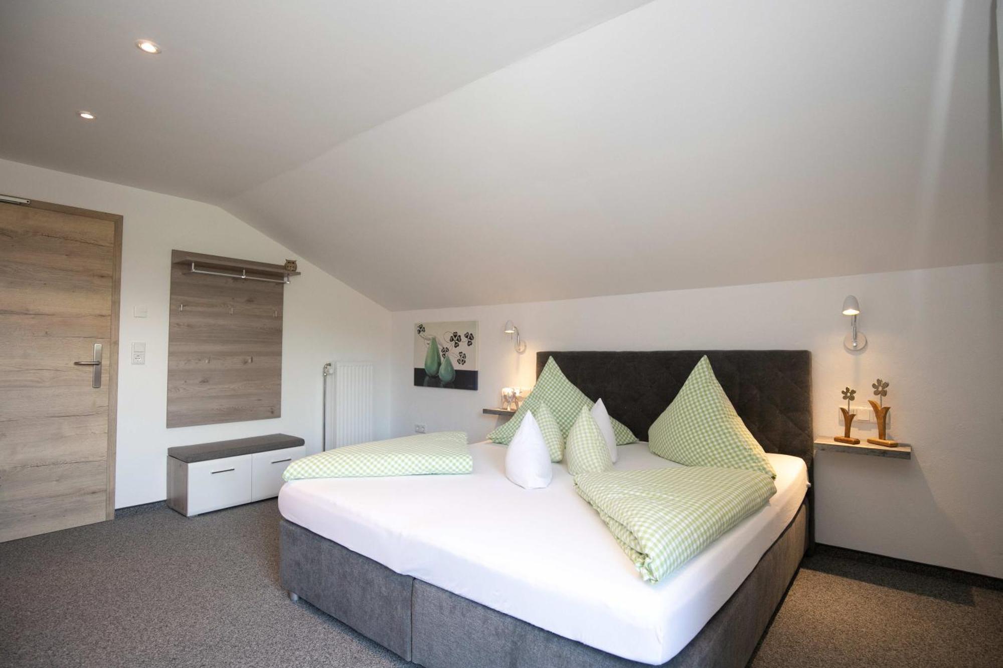 Hotel Restaurant Amadeus - Inclusive Skipass Und Vieles Mehr Bad Hindelang Εξωτερικό φωτογραφία